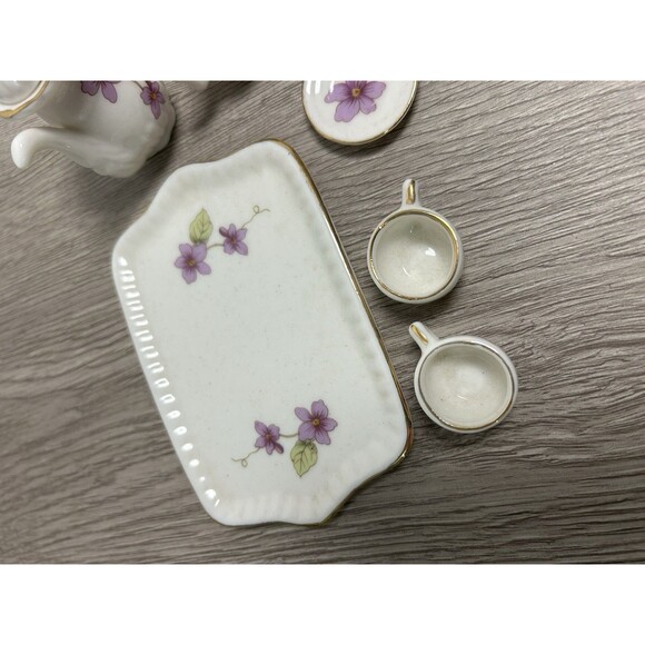 10pc VTG Dollhouse Miniatures Bone China Tea Set Floral Cups Saucers Tray Taiwan - Picture 4 of 8